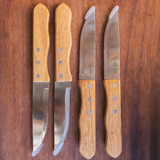 SET 4 PIEZAS CUCHILLOS ASADO
