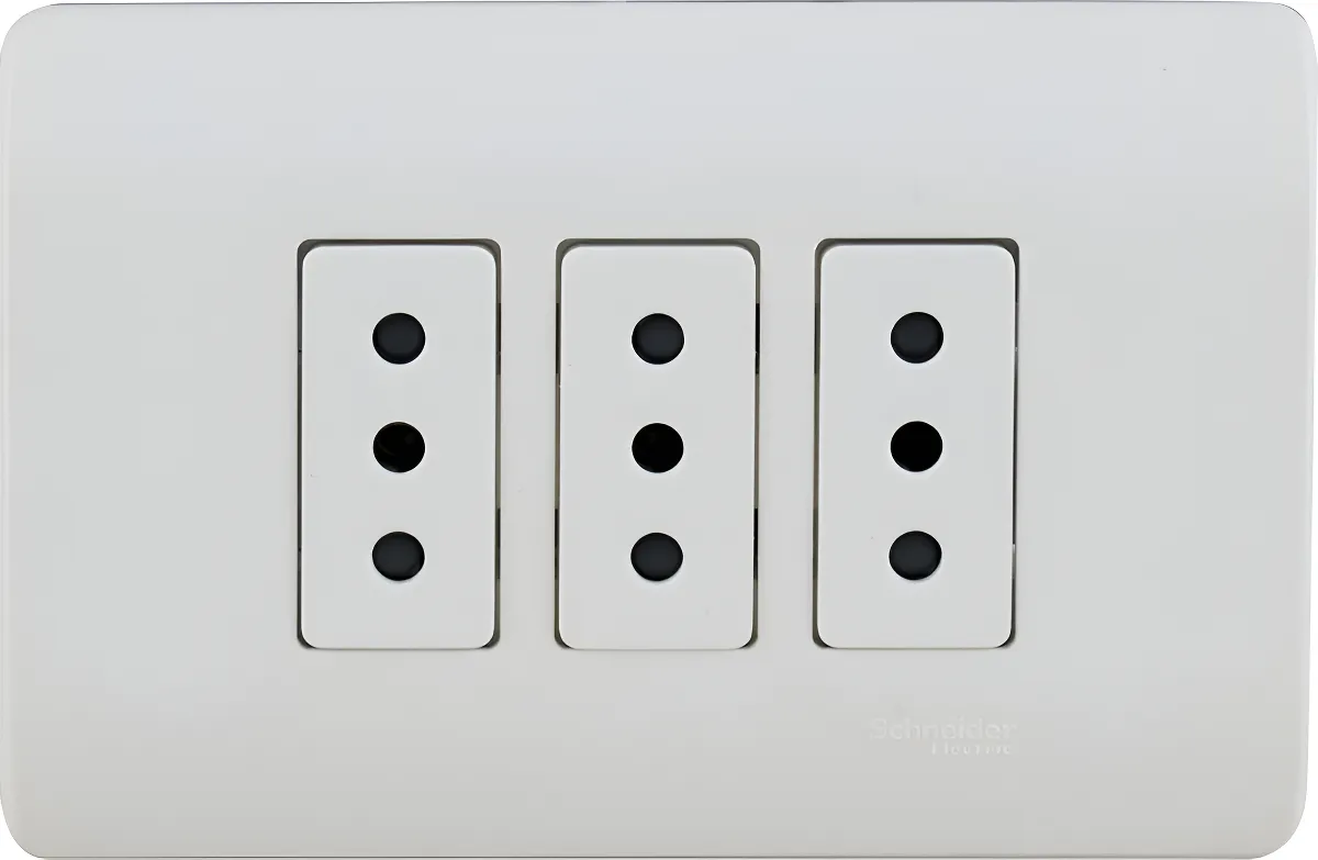 ENCHUFE TRIPLE 2p+t 10a 250v BLANCO GENESIS 3