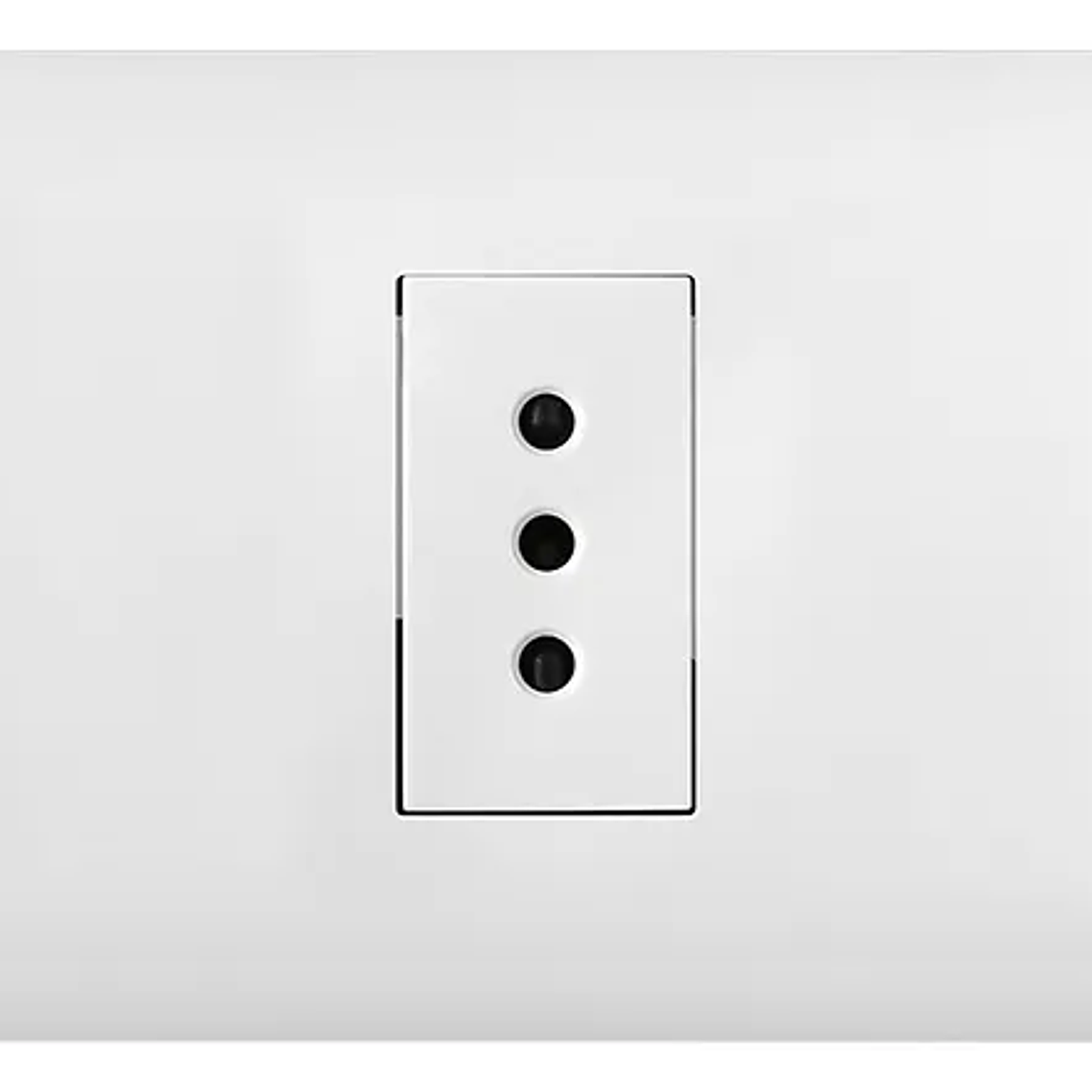 TOMA CORRIENTE SIMPLE 10A 250V BLANCO ARMADO LEXO 1