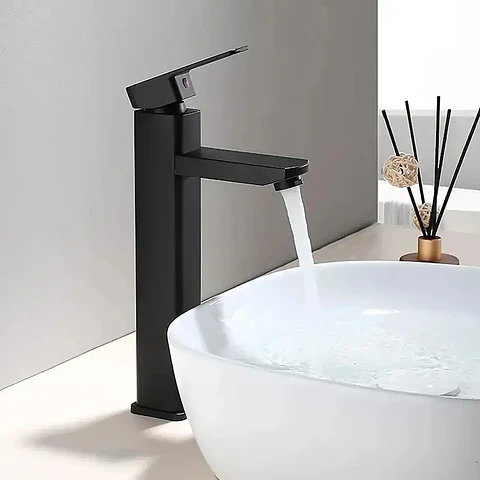 Llave Monomando Alta Cuadrada para Vanitorio Negro Mate