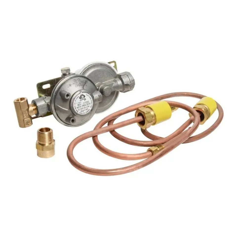 REGULADOR GAS CEMCO C/FLEXIBLE 45 KG. RD-11100/2107600-7 1