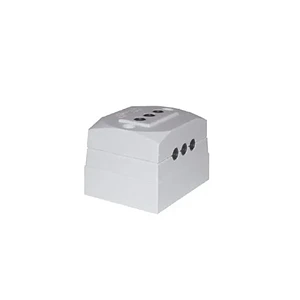 0200HS0151 ENCHUFE HEMBRA TRIPLE S/P 2P+T 10A.MEC