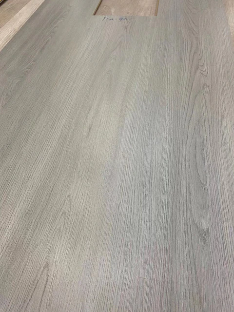 Piso Flotante 8.3 MM 2.44M² Lan-Gray FSIMP