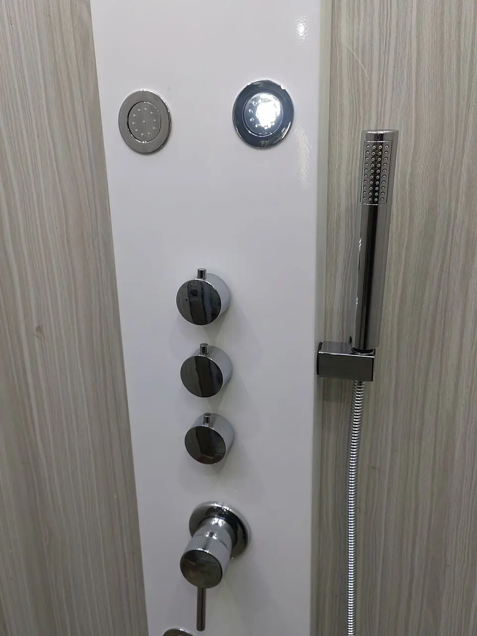 Columna Ducha Blanca LYP-802B FSIMP  2