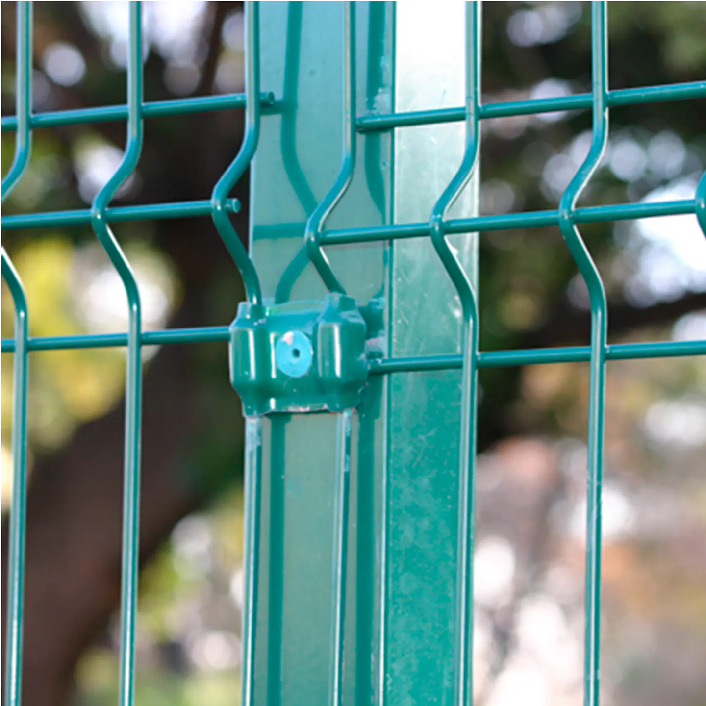 Poste para Cerco Verde 60x60x1.5x2.40mts + kit (tapa-perno-clip) 1