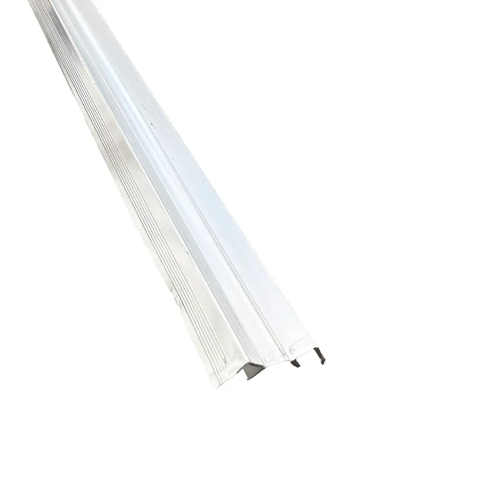Perfil Esquinero UV Interior Aluminio 2960MM TIPO M 1