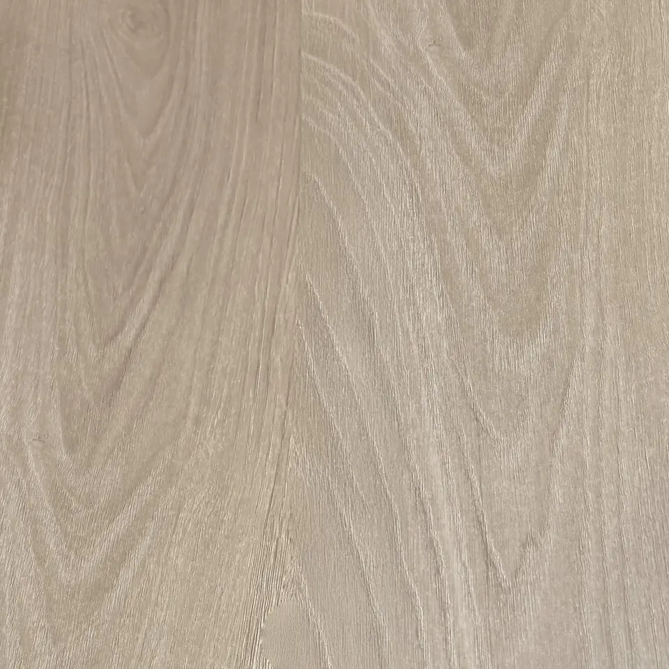 Piso Flotante 8.3 MM 200x1225mm 636320 2.44m² CAJA FSIMP (LC) 1