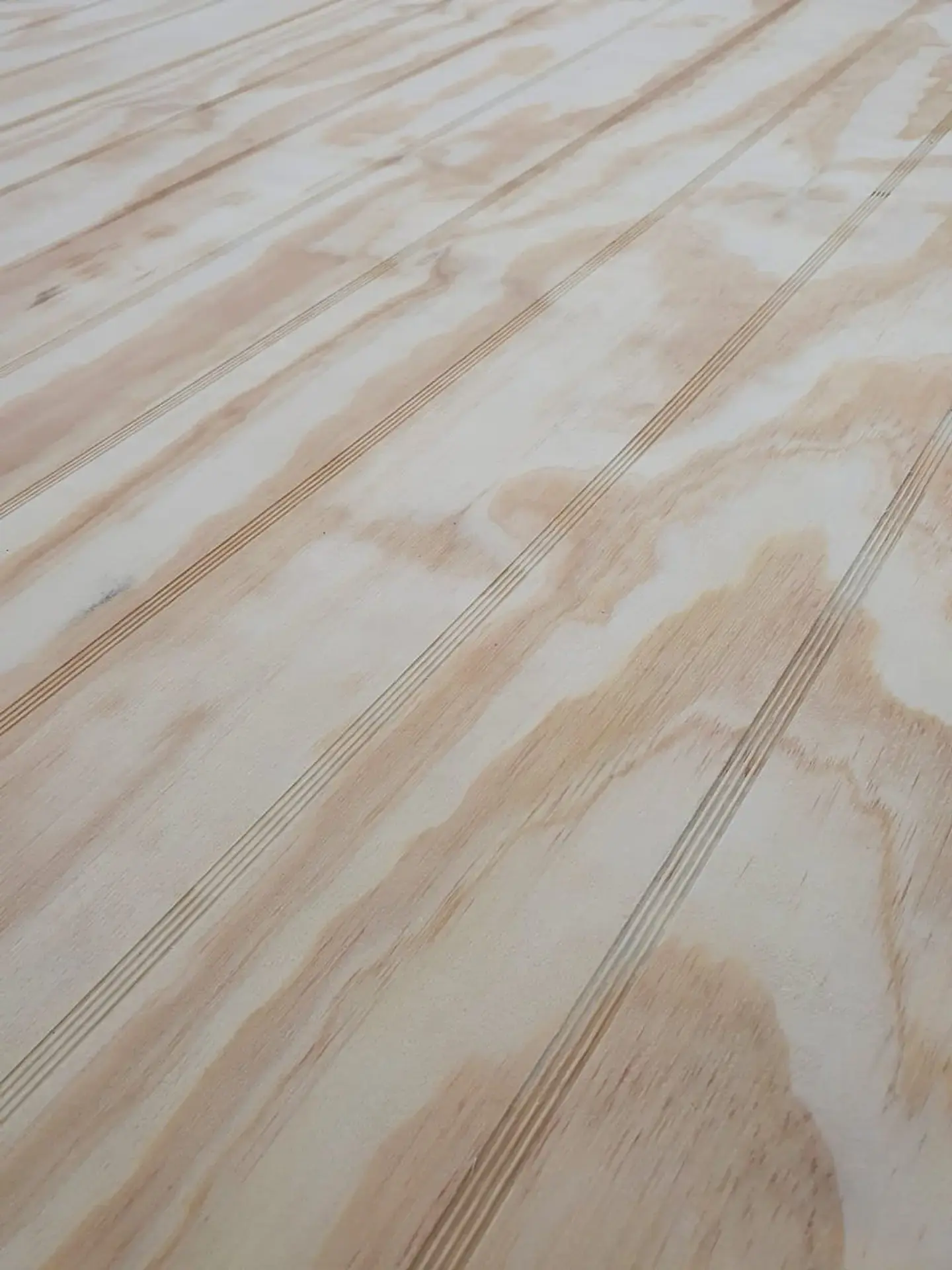 Terciado Ranurado Clasico 9MM 2400X1200MM S/Machambre 1