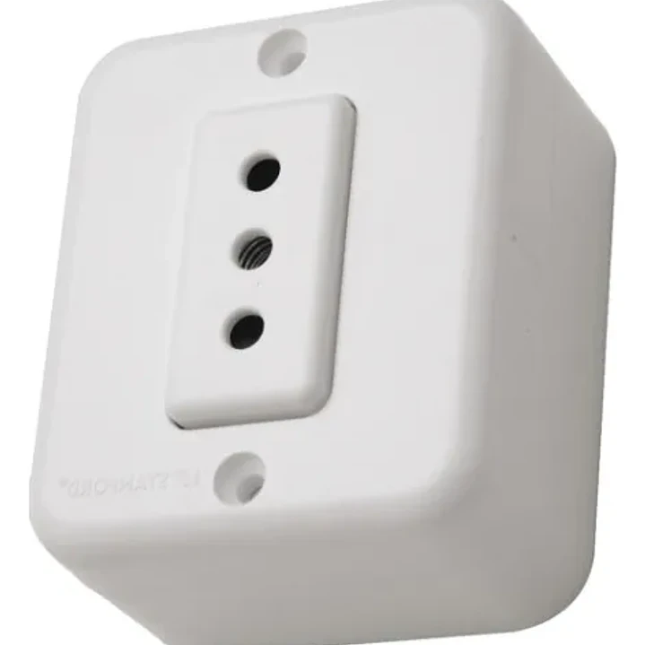 Enchufe Simple 10A 250V Stanford  1