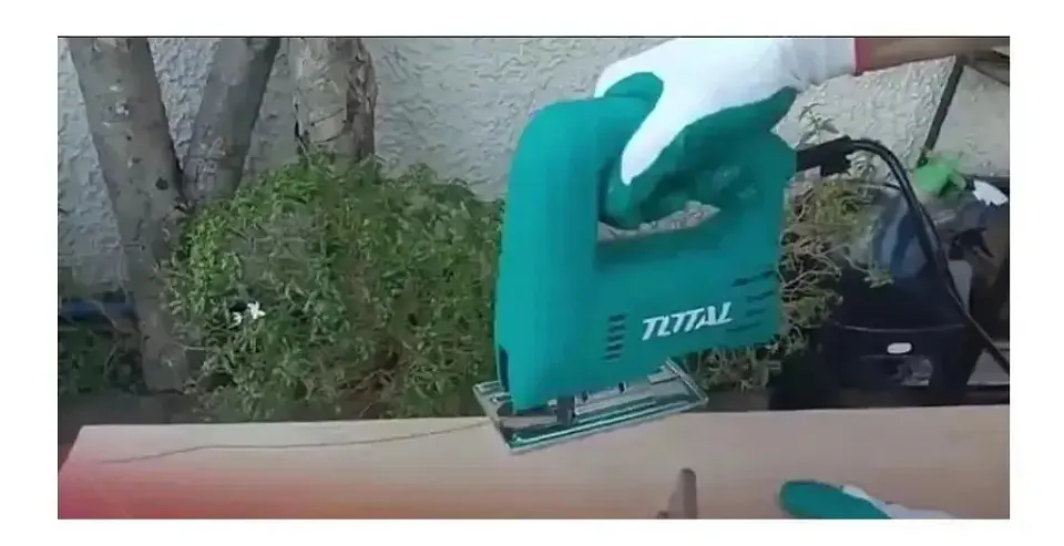SIERRA CALADORA 400W TOTAL 4