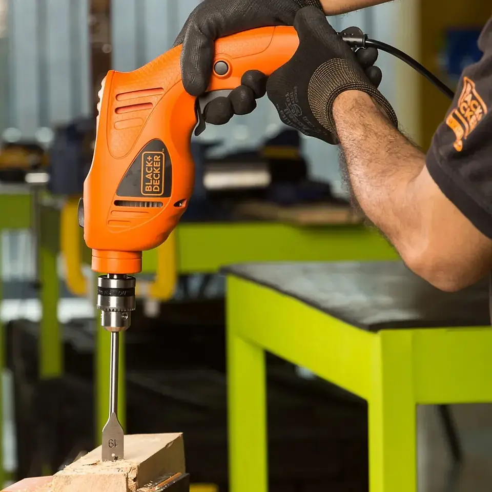 Kit Taladro Percutor 550w + Herramientas Brocas Black+decker 8