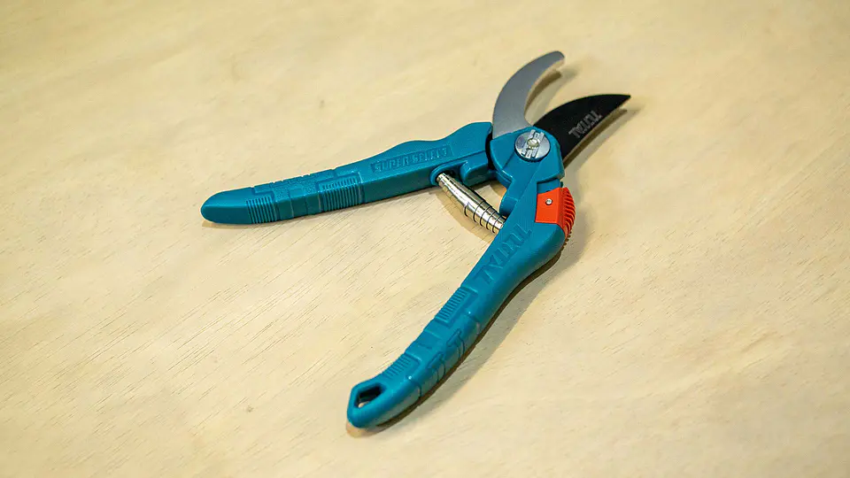 Tijera De Podar Corte Jardin 8 Pulgadas (200mm) Total Tht0201 4