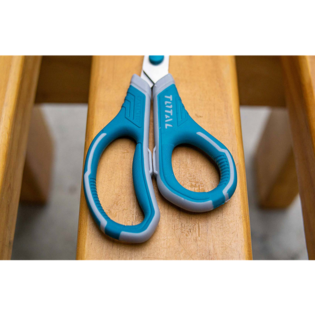 Tijera Multiuso 8.5 Pulgadas De Acero Inoxidable Total 4