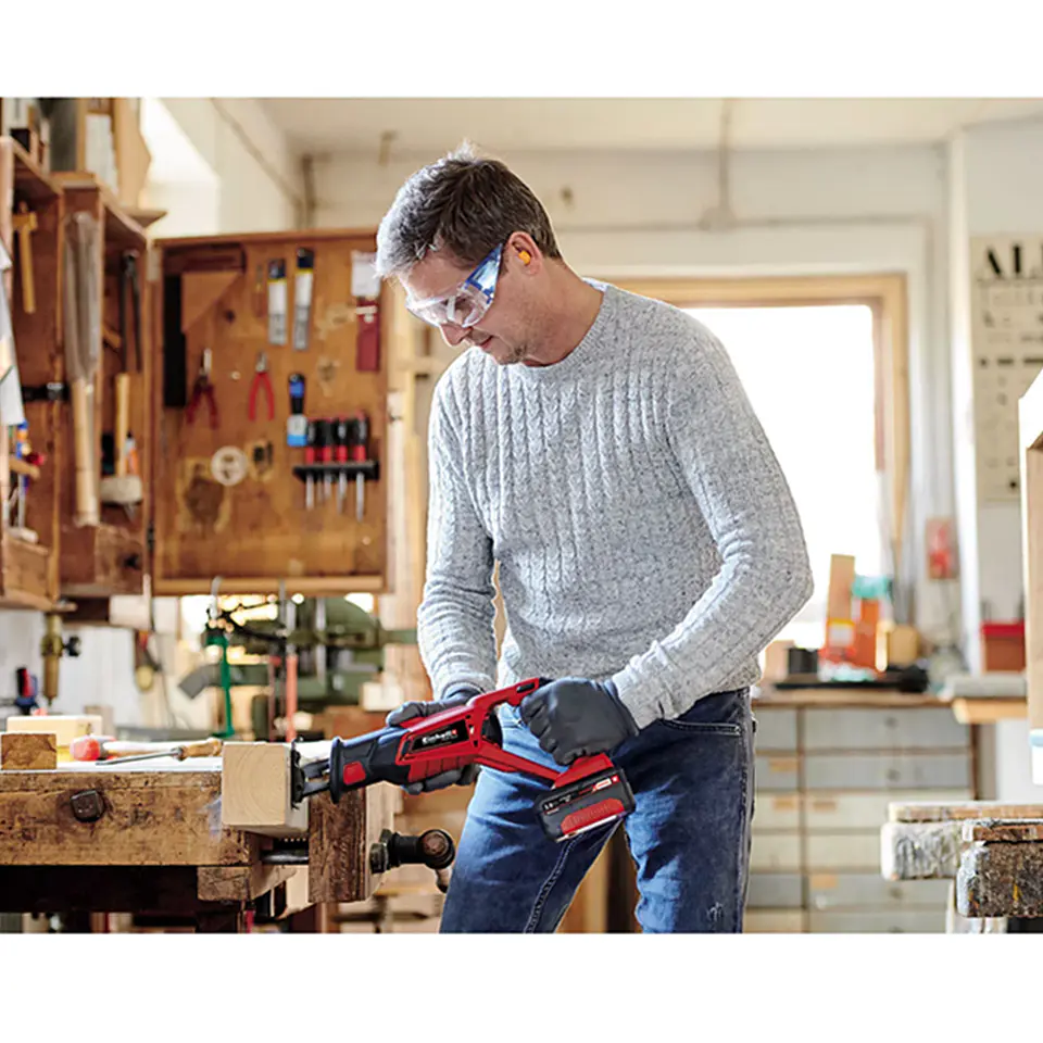 Sierra Sable 18v Bat+ Cargador Einhell 4326300 3