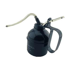 Aceitera Manguera Flexible 500cc Kamasa