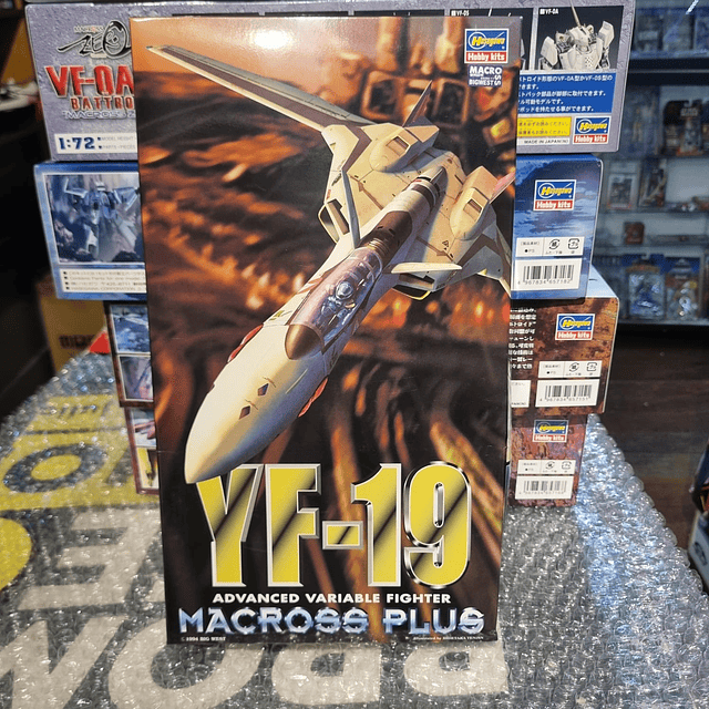 YF-19  MACROSS PLUS