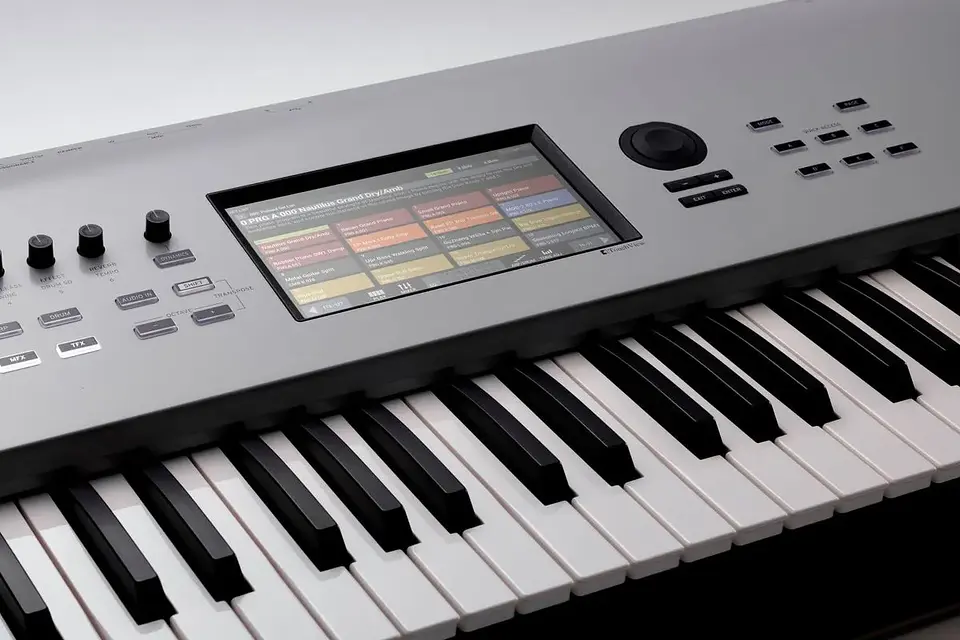 WORKSTATION KORG NAUTILUS 61 8