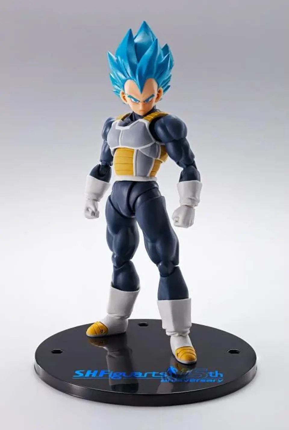 S.H.Figuarts Vegeta Blue SSGSS 15th Anniversary 3