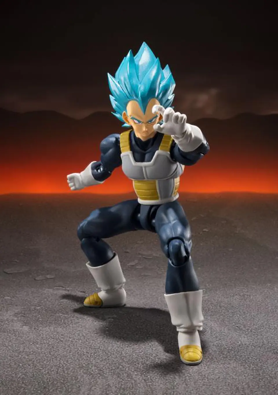S.H.Figuarts Vegeta Blue SSGSS 15th Anniversary 6