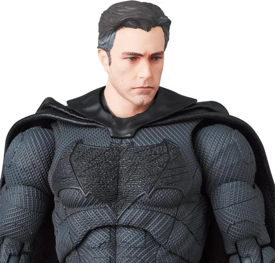 MAFEX Batman Ver. Zack Snyder's Justice 7