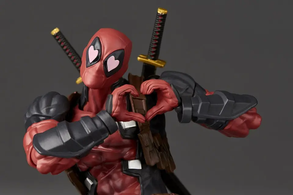 Amazing Yamaguchi Revoltech Marvel Comics Deadpool Ver 2.5 3