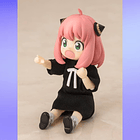 S.H.Figuarts SpyxFamily Anya Forger (Atuendo Casual) 3