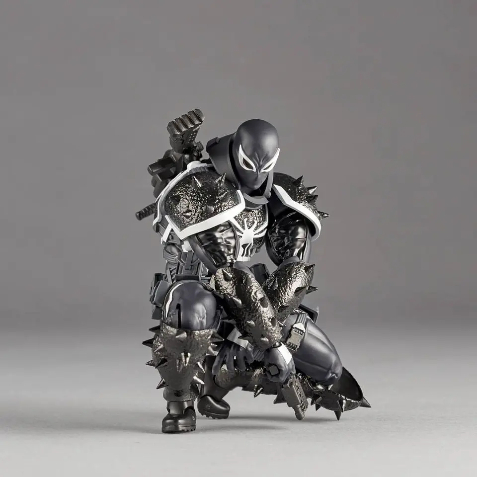 Amazing Yamaguchi Revoltech Agent Venom + Bonus 8