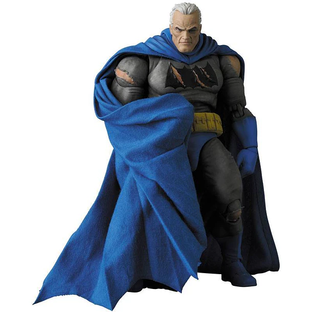 MAFEX Batman (Blue) - Batman: The Dark Knight Returns 10