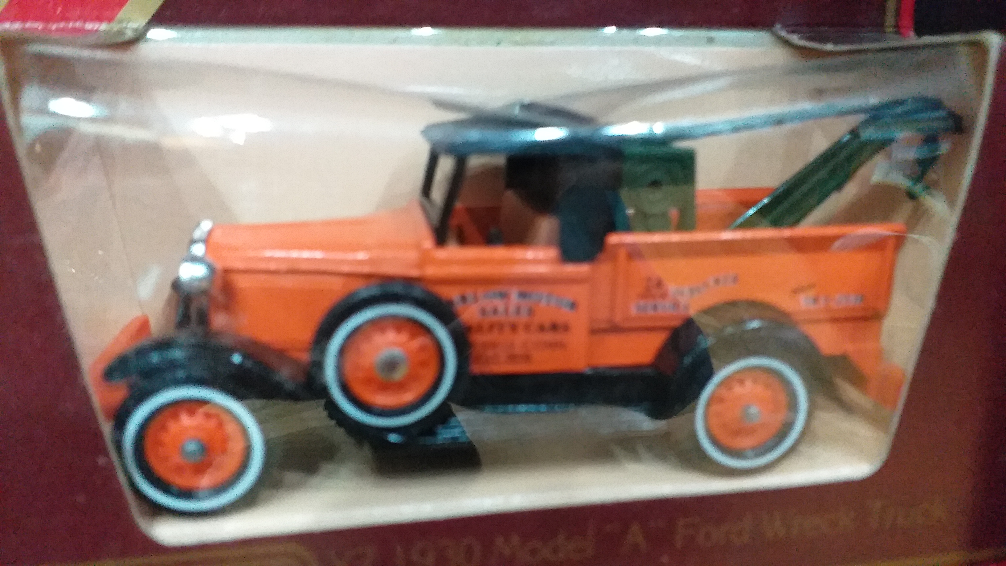 Models of Yesteryear 1930 Ford A Wreck truck - reboque