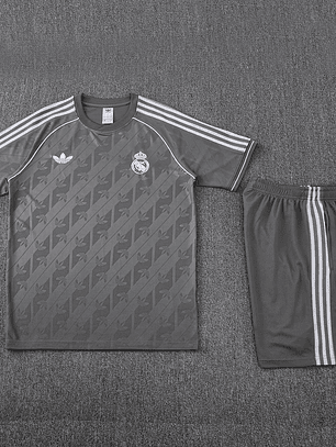 Kit de Treino Real Madrid 2025/26