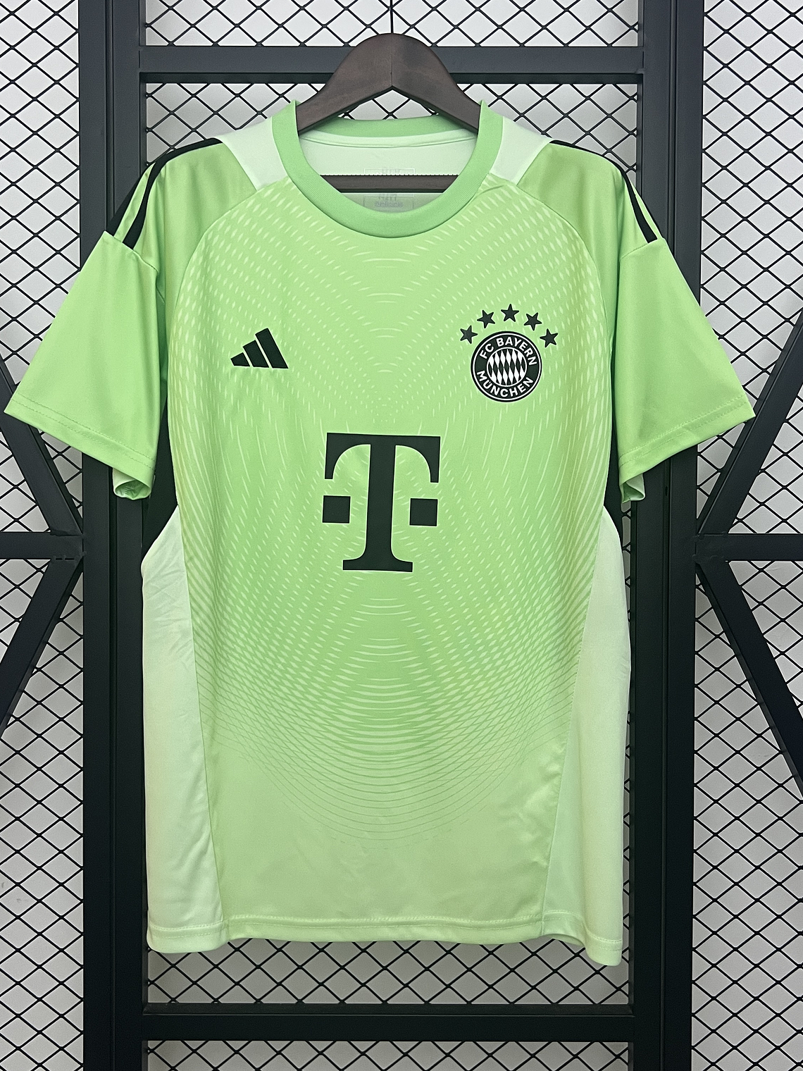 Camisola Bayern Munique Guarda-redes 2025/26 1