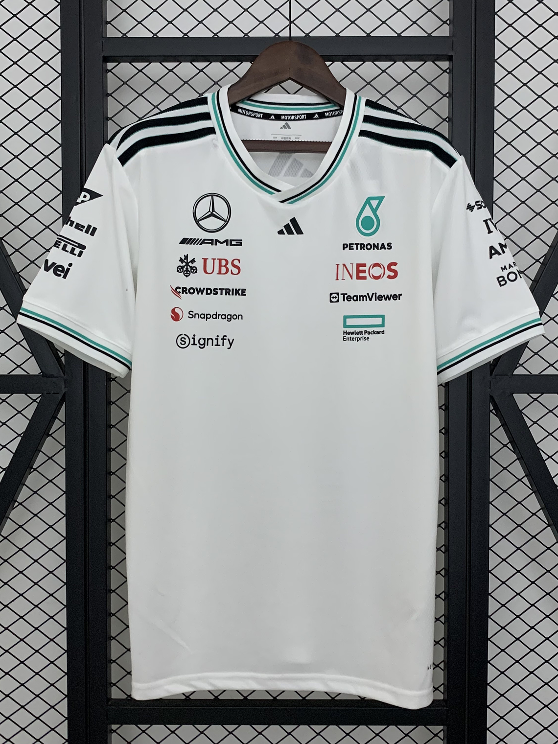 Camisola Mercedes 2025 1