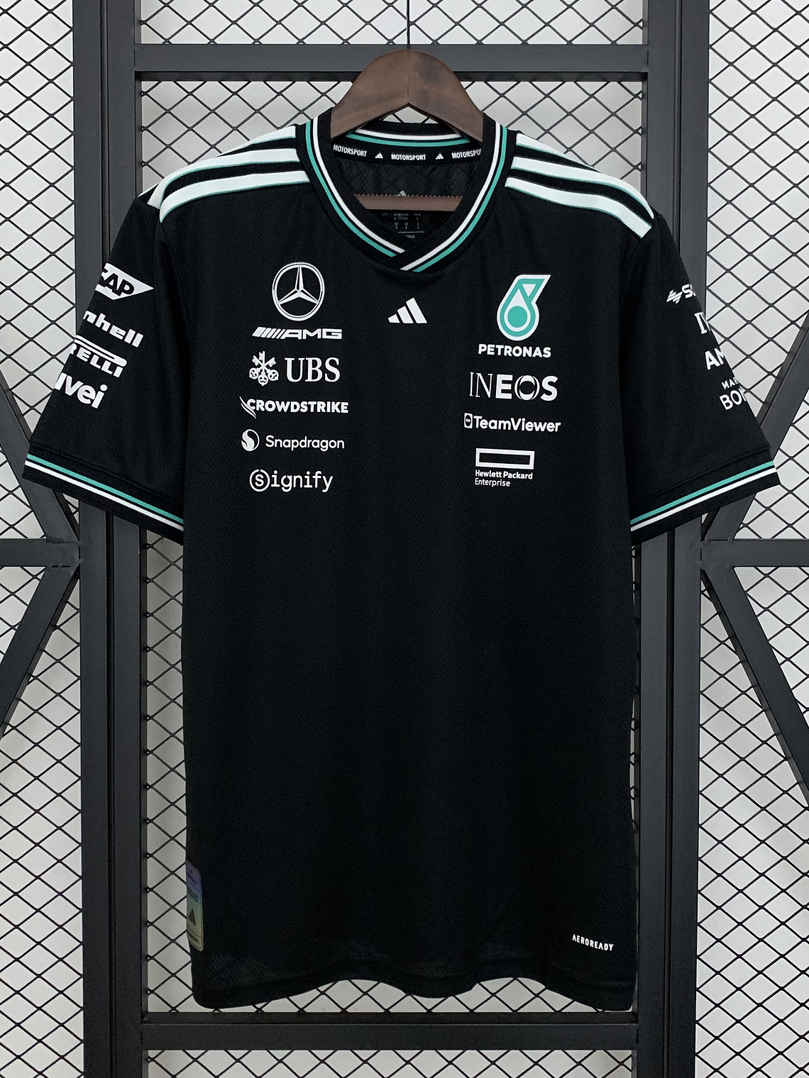 Camisola Mercedes 2025 1
