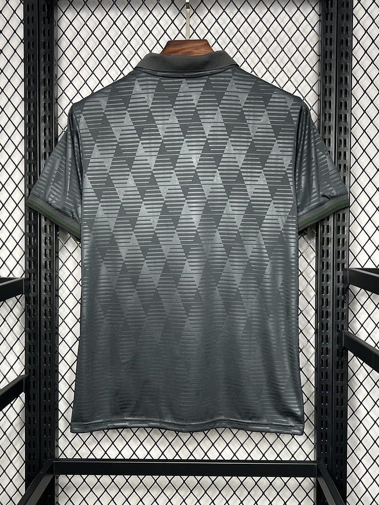 Camisola Bayern Munique Oktoberfest 2024 3