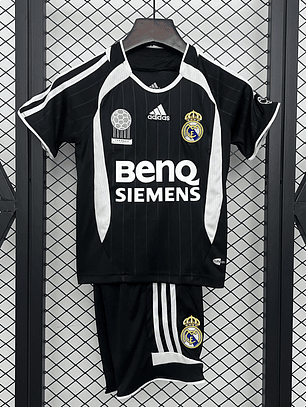 Kit Criança Real Madrid Alternativa 2006/07