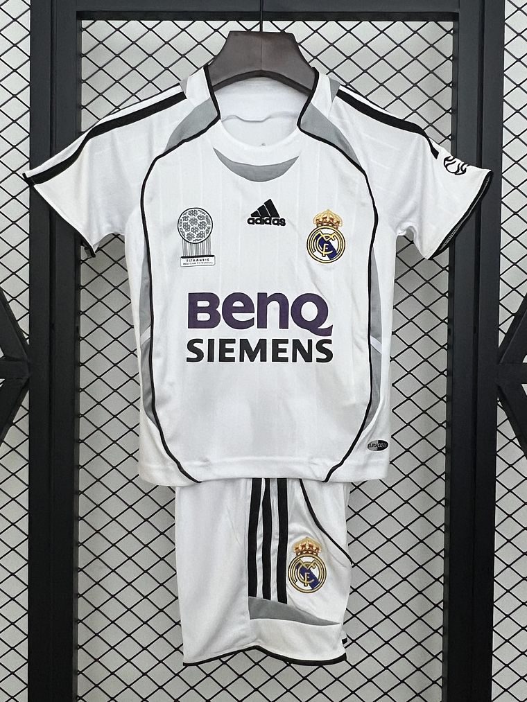 Kit Criança Real Madrid Principal 2006/07 1