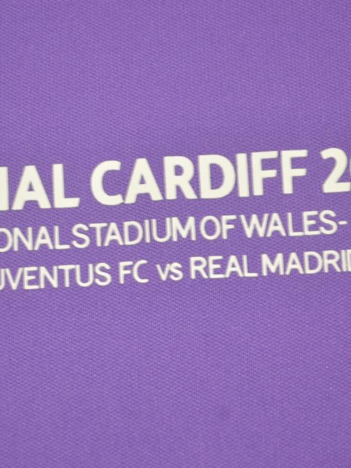 Camisola Real Madrid Alternativa 2016/17 Todos os Patchs 2