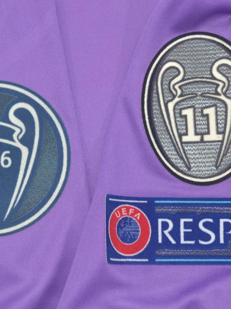 Camisola Real Madrid Alternativa 2016/17 Manga Comprida 3