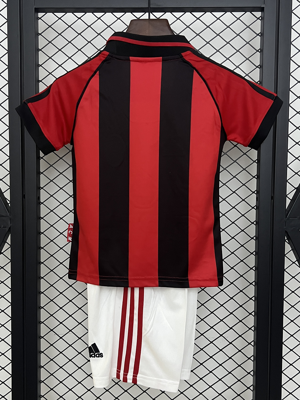 Kit Criança Milan Principal 1998/99 2