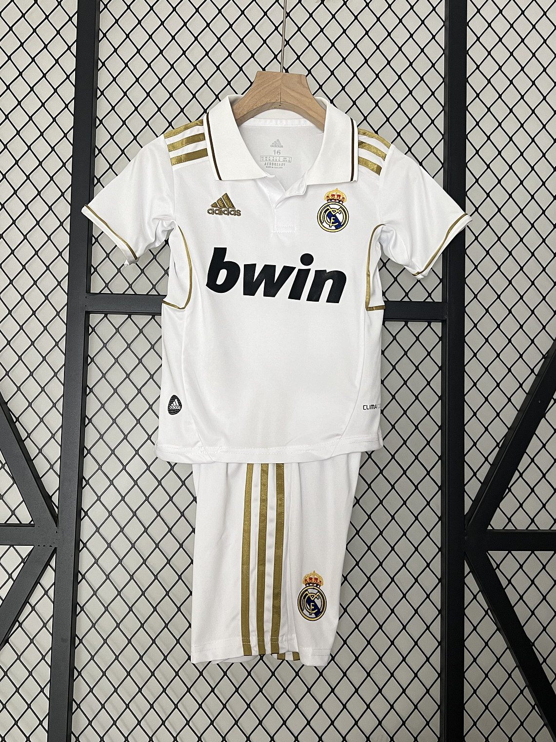 Kit Criança Real Madrid Principal 2011/12 1