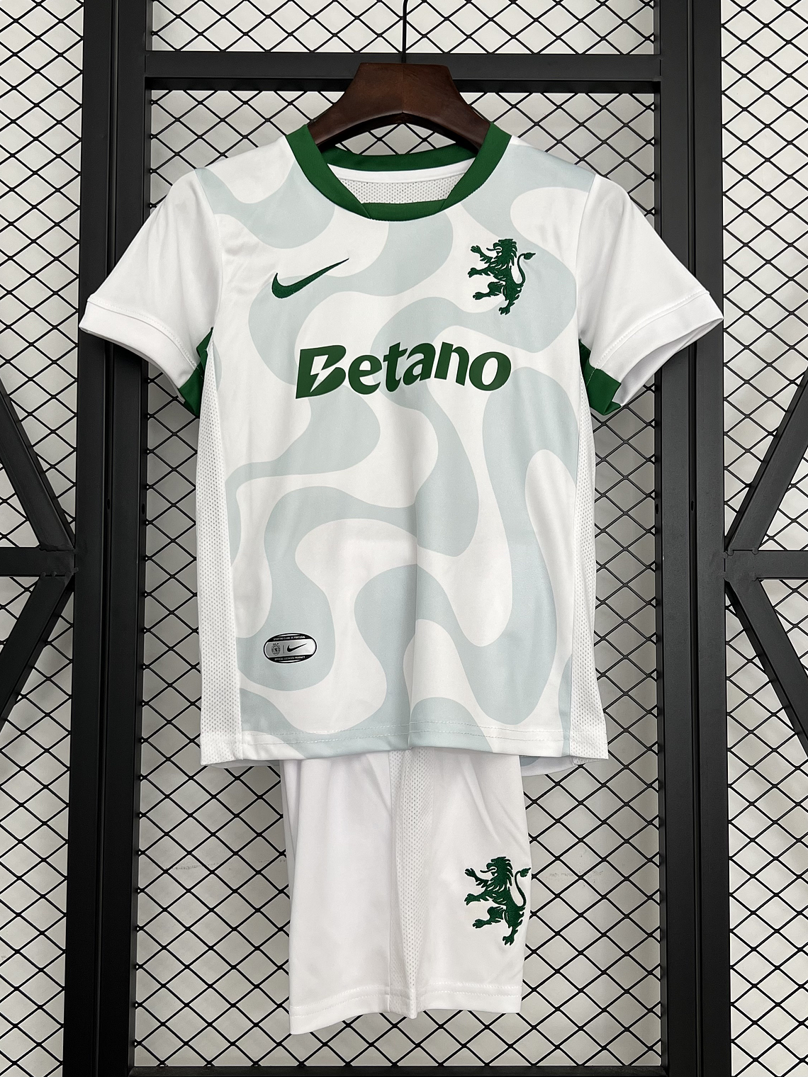 Kit Criança Sporting Alternativo 2025/26 1