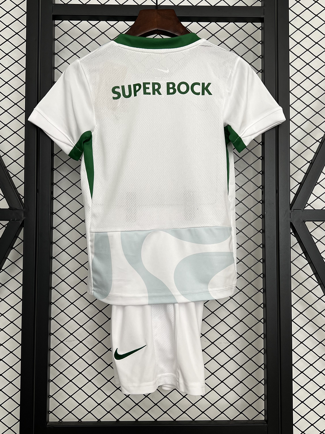 Kit Criança Sporting Alternativo 2025/26 2