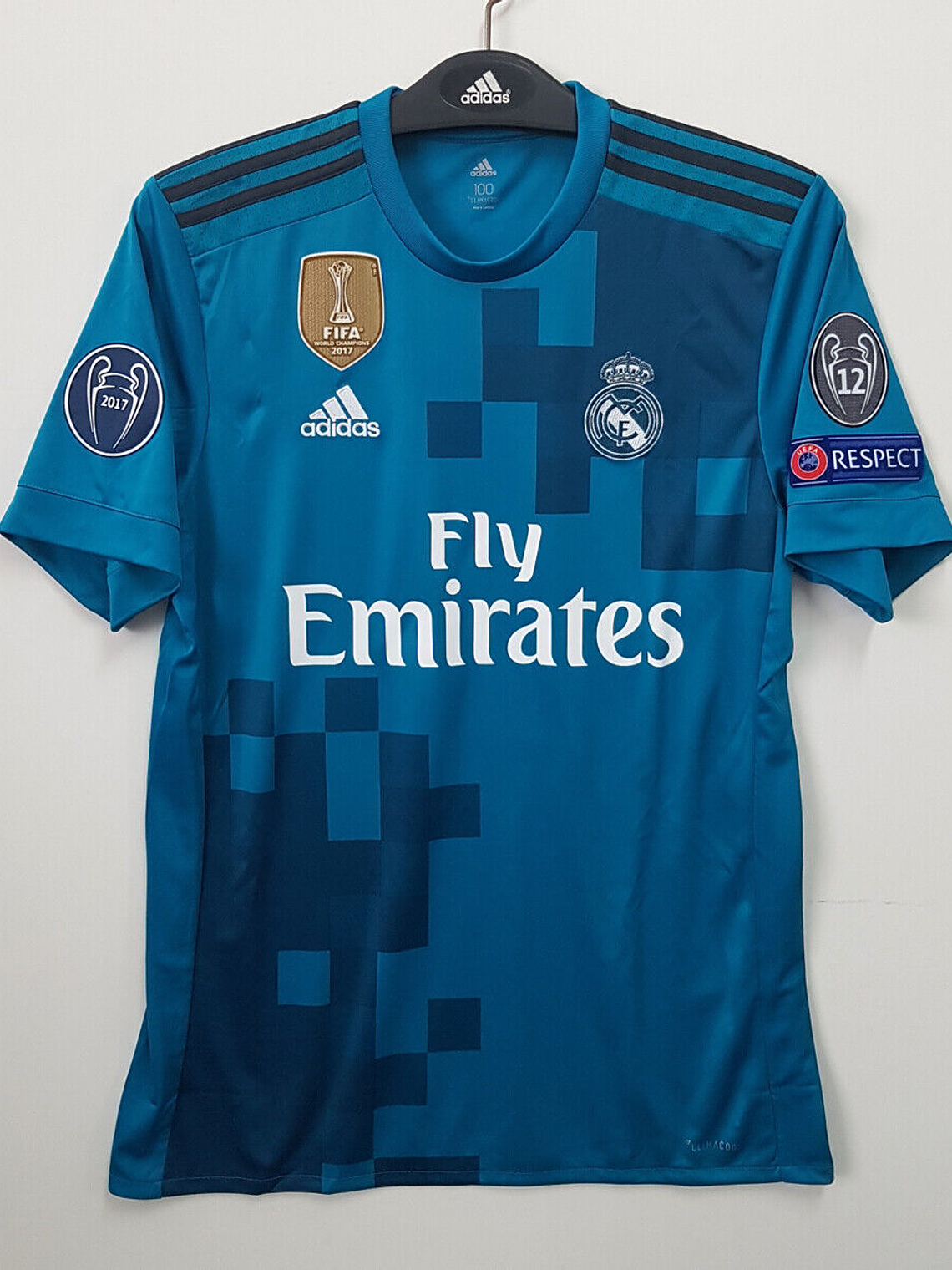 Camisola Real Madrid Terceira 2017/18 Todos os Patchs 1