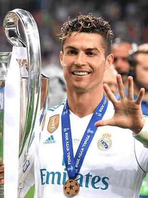 Camisola Real Madrid Principal 2017/18 Todos os Patchs