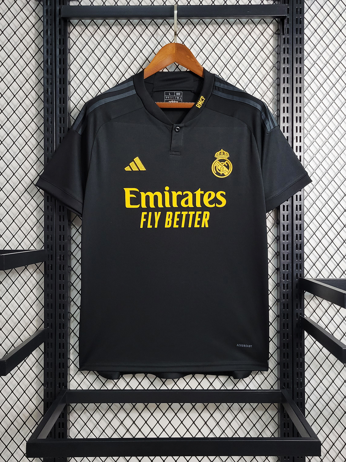 Camisola Real Madrid Terceira 2023/24 1