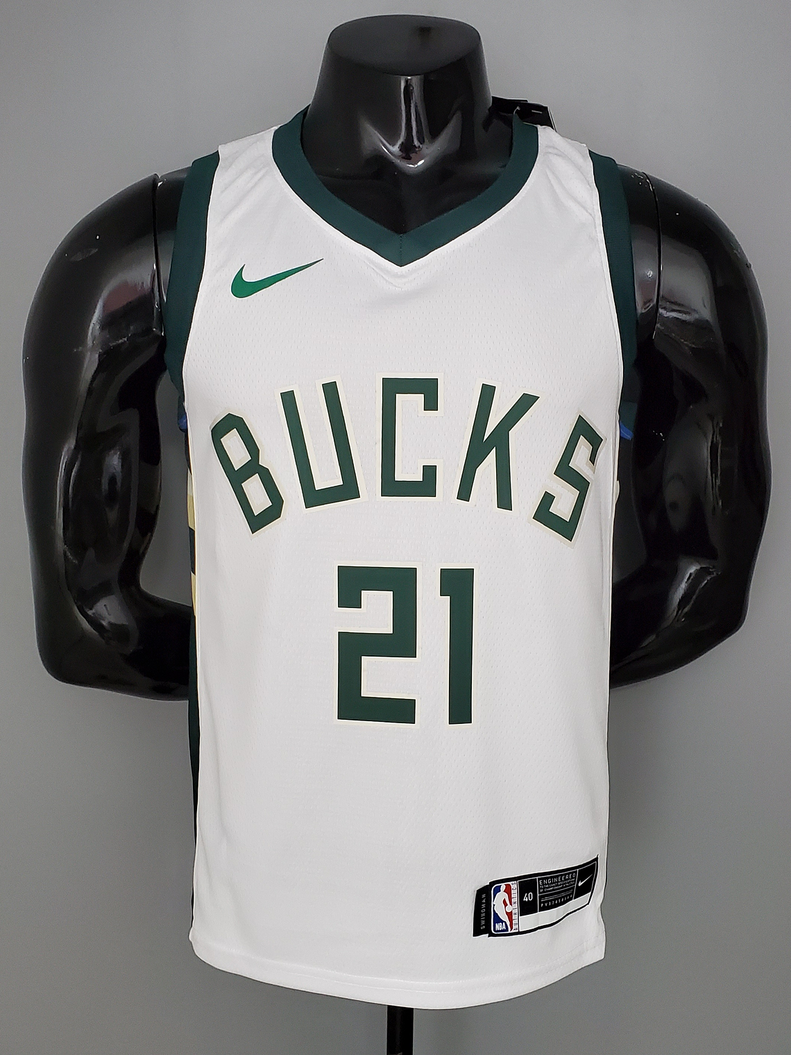 Milwaukee Bucks 1