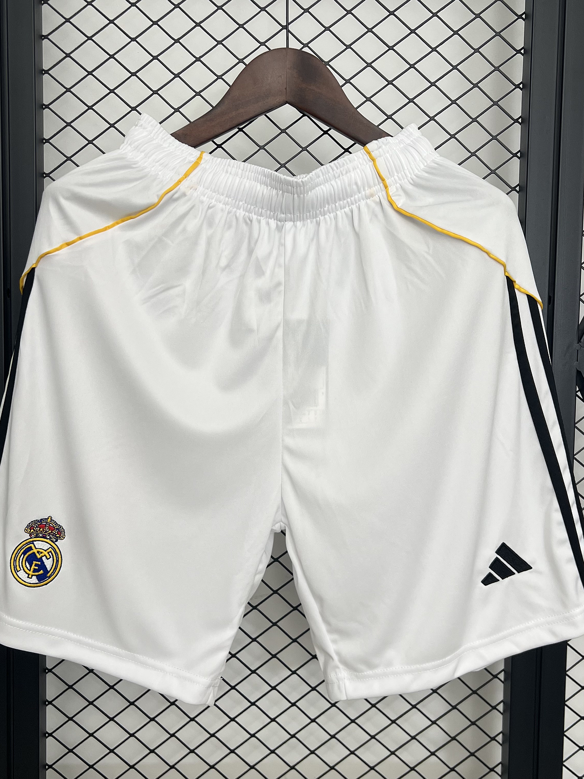 Calções Real Madrid Principal 2025/26 1