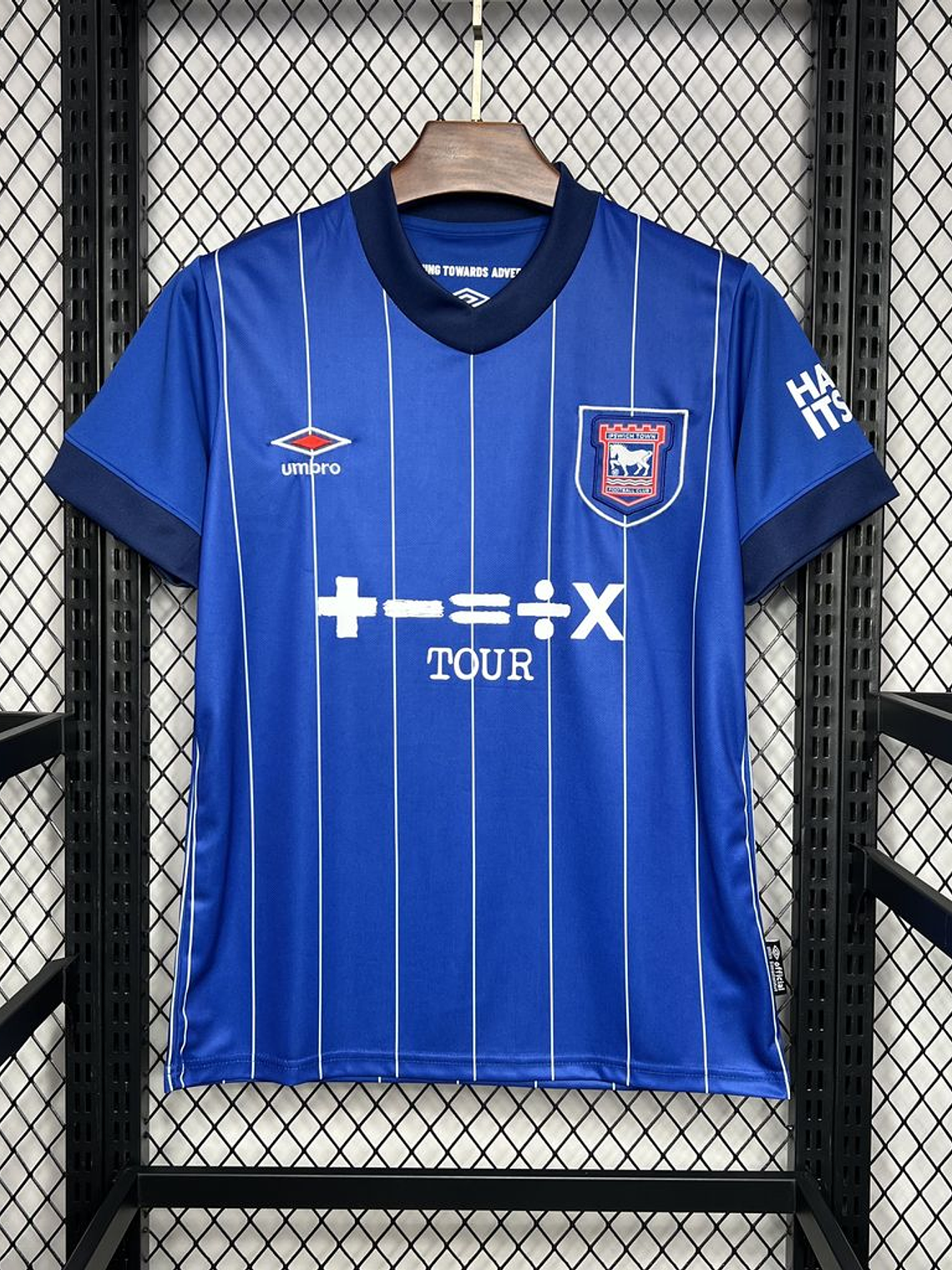 Camisola Ipswich Town Principal 2024/25 1