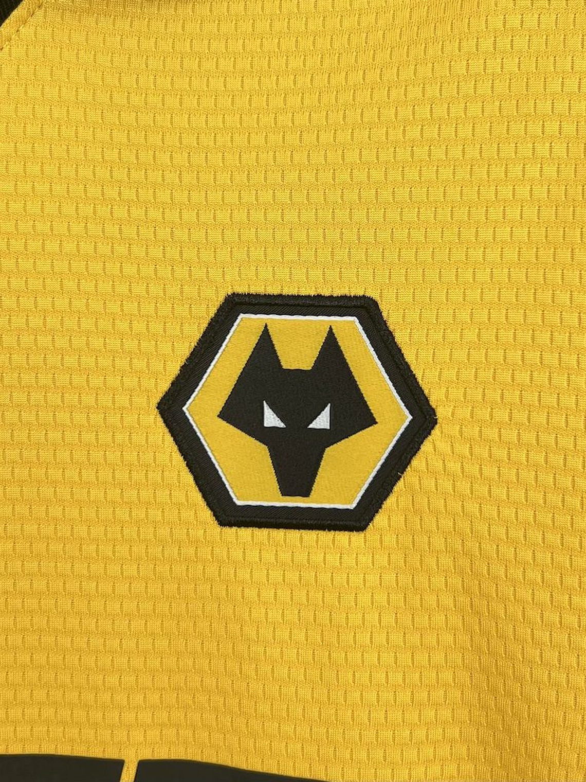 Camisola Wolverhampton Principal 2025/26 2