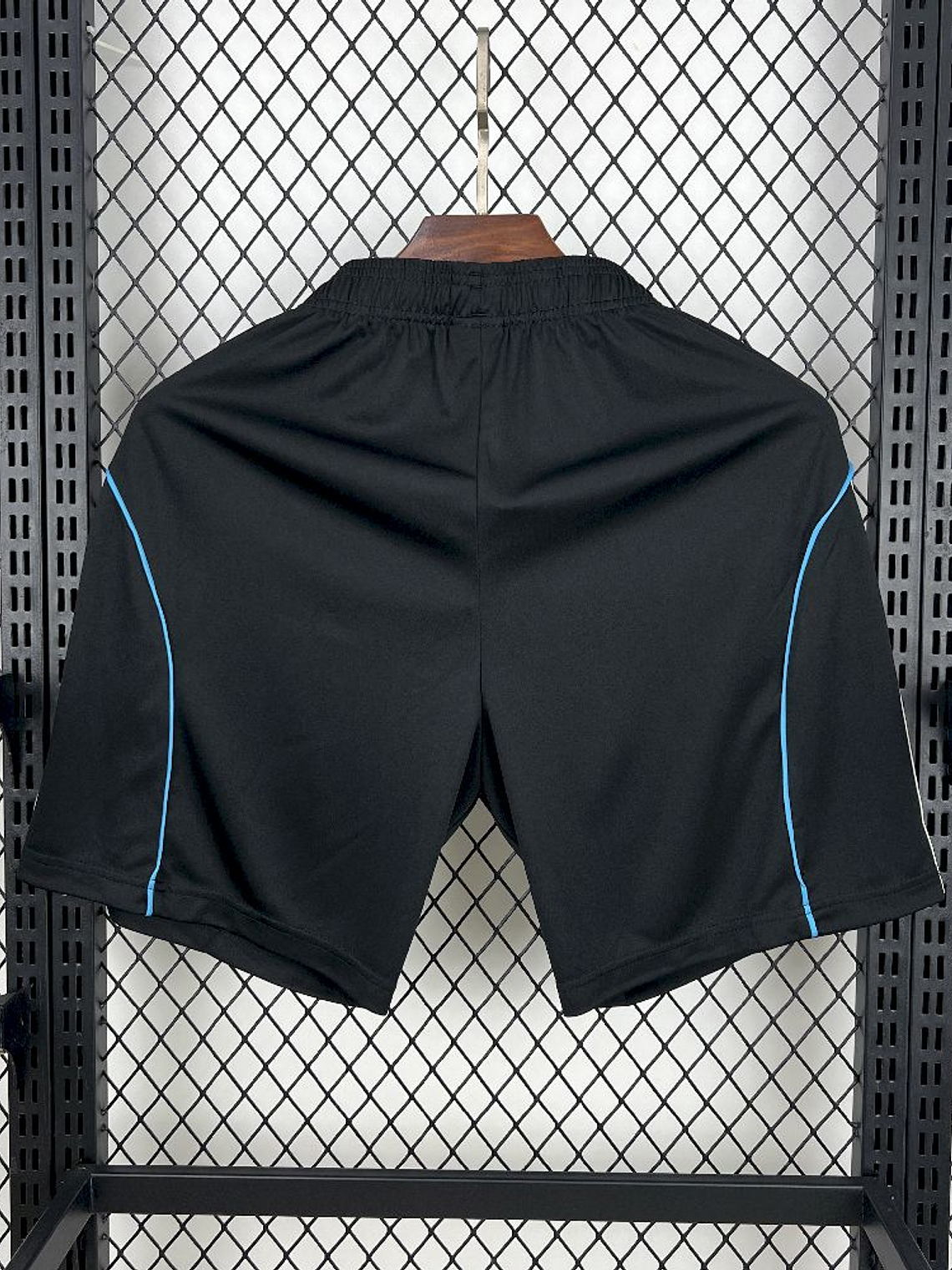 Calções Newcastle Principal 2025/26 2